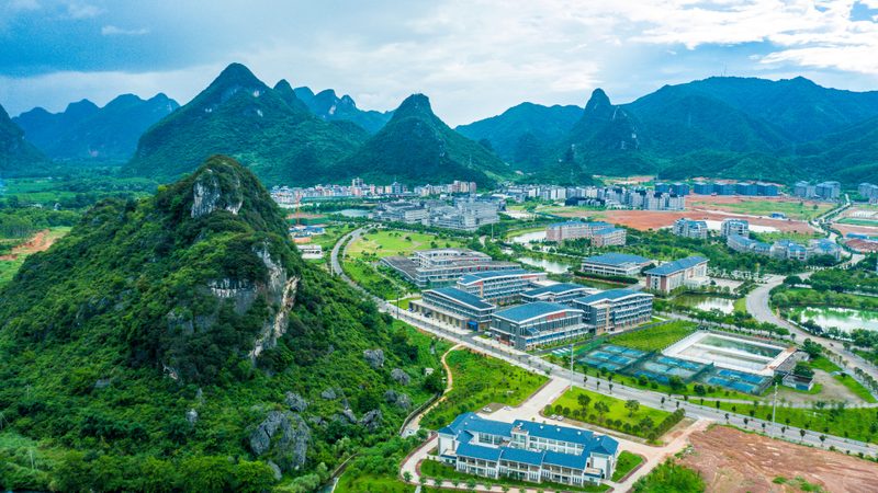 电子元器件采购平台收费标准解析：揭秘行业“潜规则
